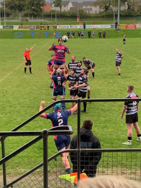 Narberth Athletic win quality lineout ball